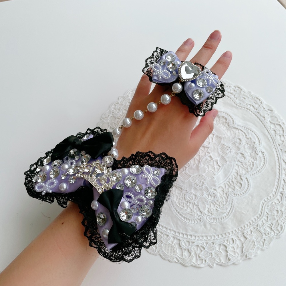 Lolita style wrist bow and ring